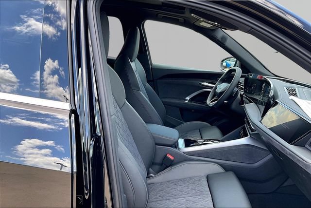 New 2026 Audi SQ5 Premium Plus AWD/4WD image 7