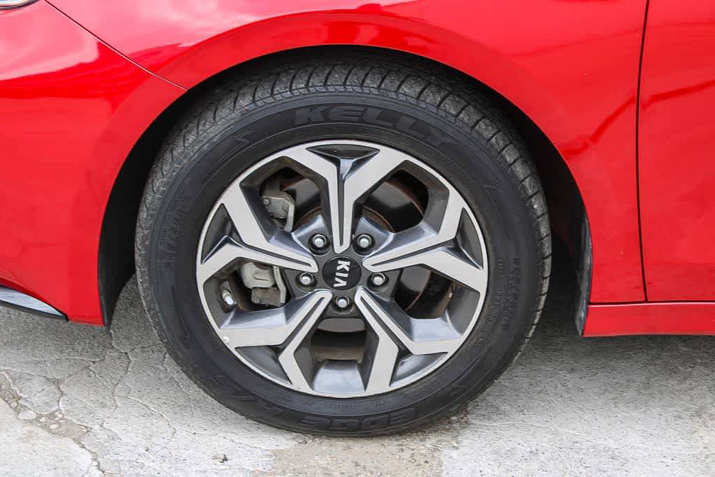 Used 2019 Kia Forte LXS FWD image 5