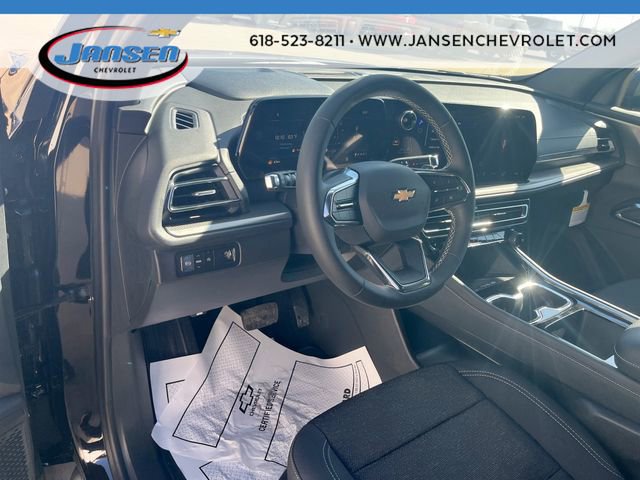 New 2026 Chevrolet Traverse LT w/ Sun and Wheel Package FWD image 10