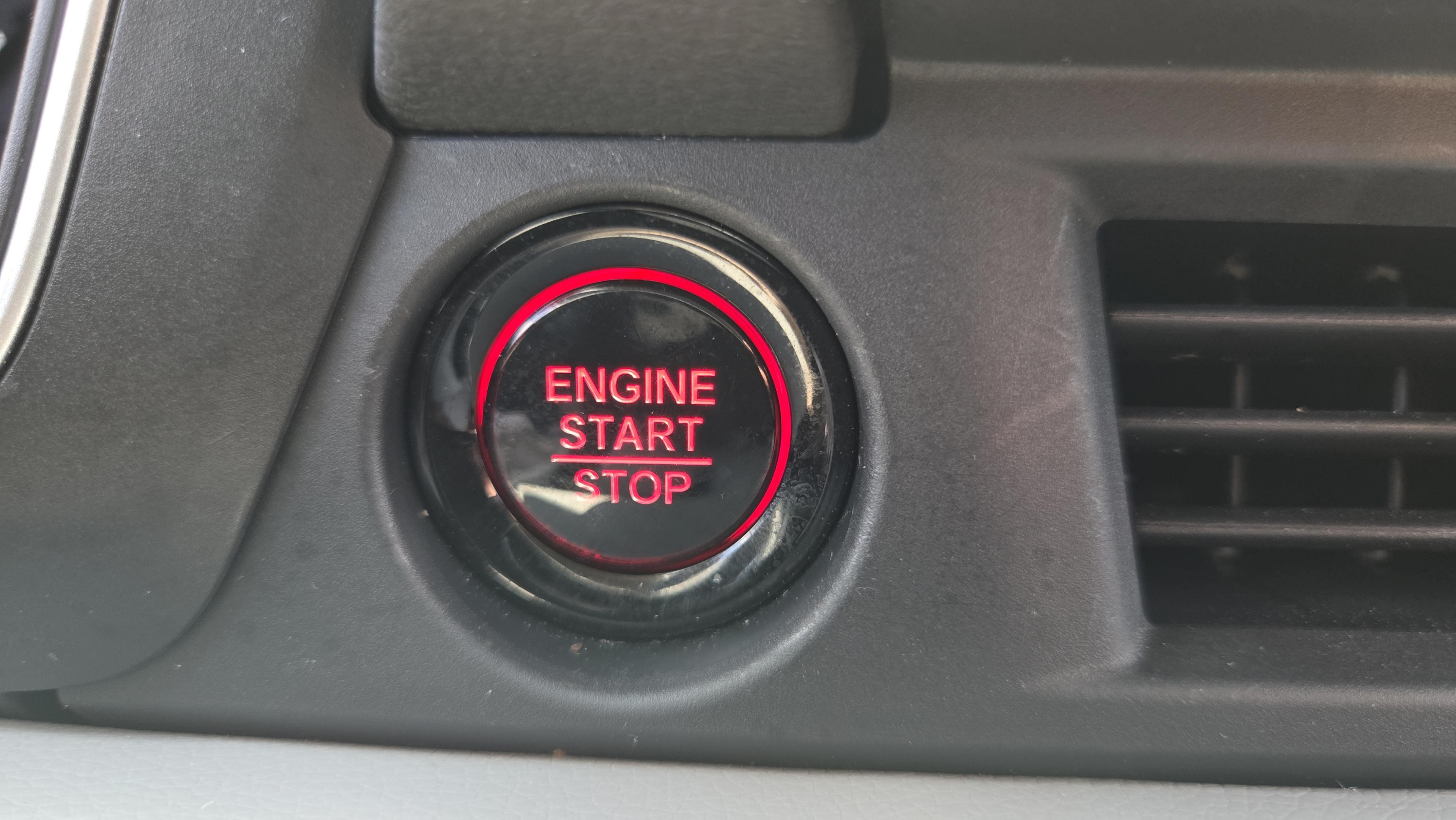 Certified 2025 Honda Pilot EX-L image 36