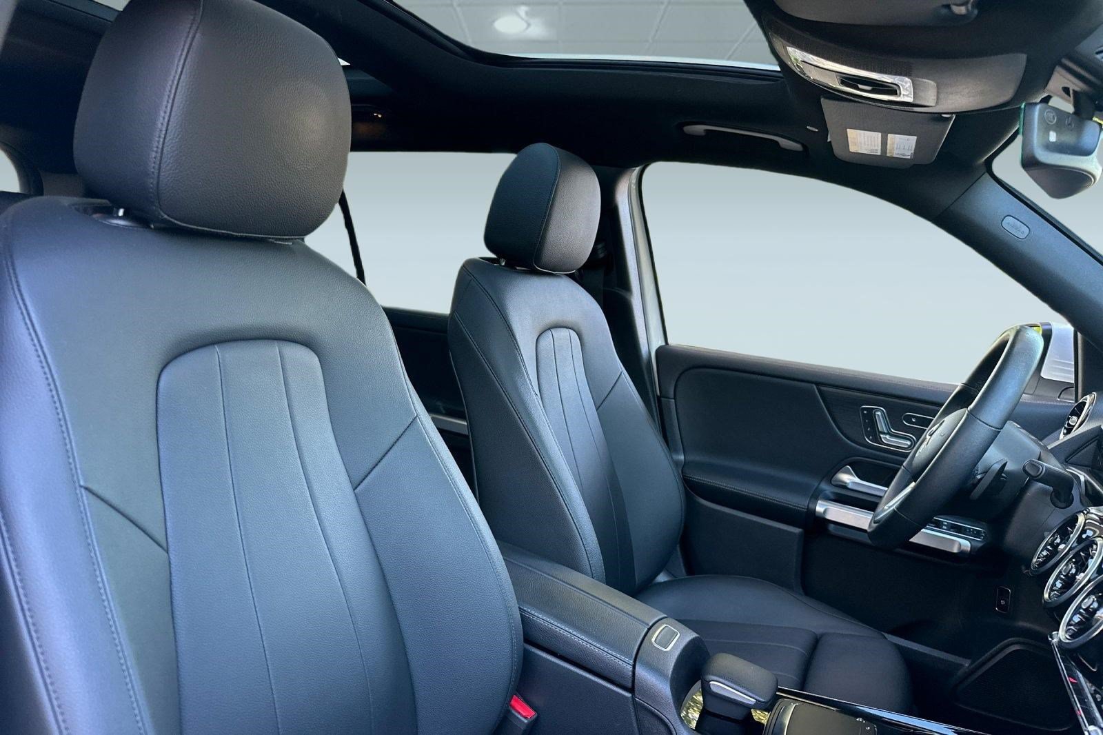 Certified 2023 Mercedes-Benz GLB 250 image 25