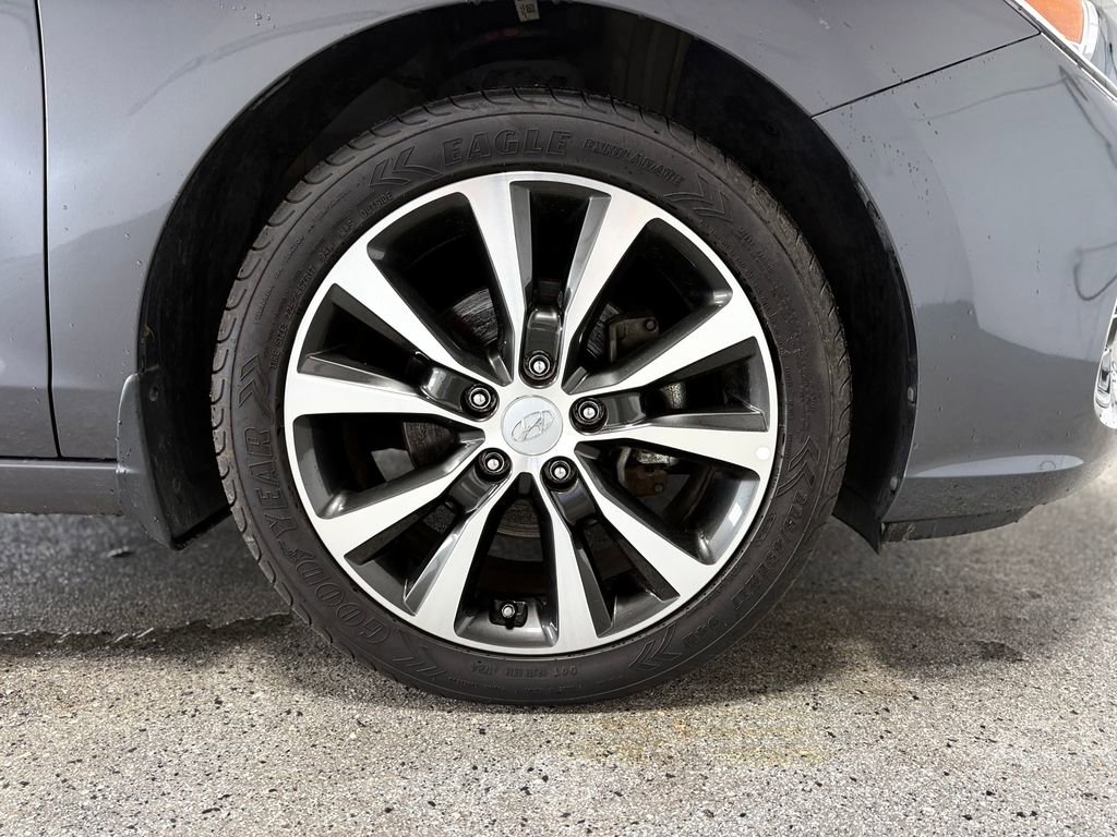 Used 2018 Hyundai Elantra GT FWD image 31