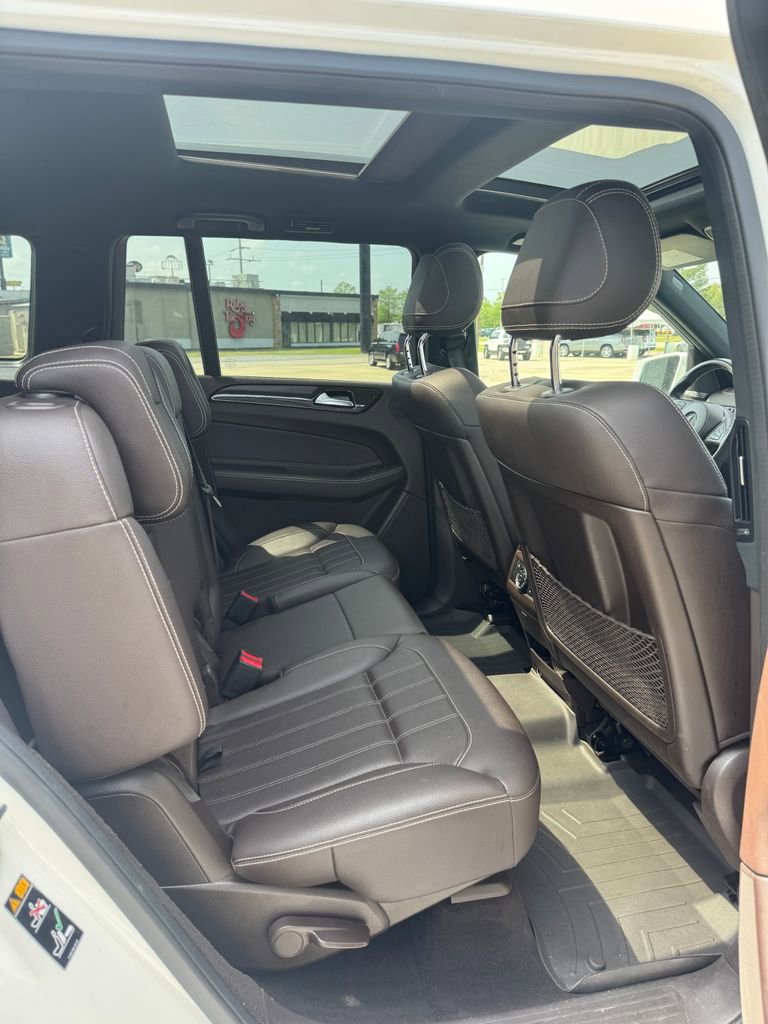 Used 2019 Mercedes-Benz GLS 450 4MATIC image 16