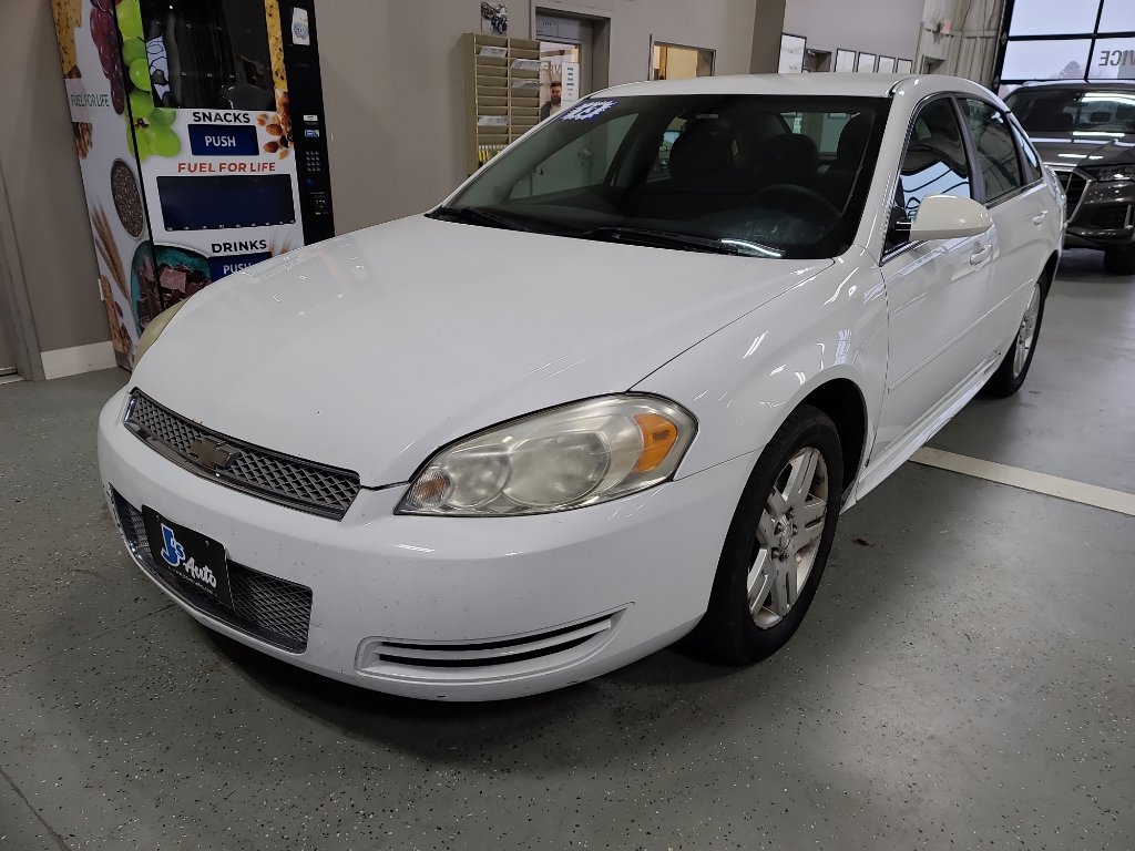 Used 2013 Chevrolet Impala LT image 2