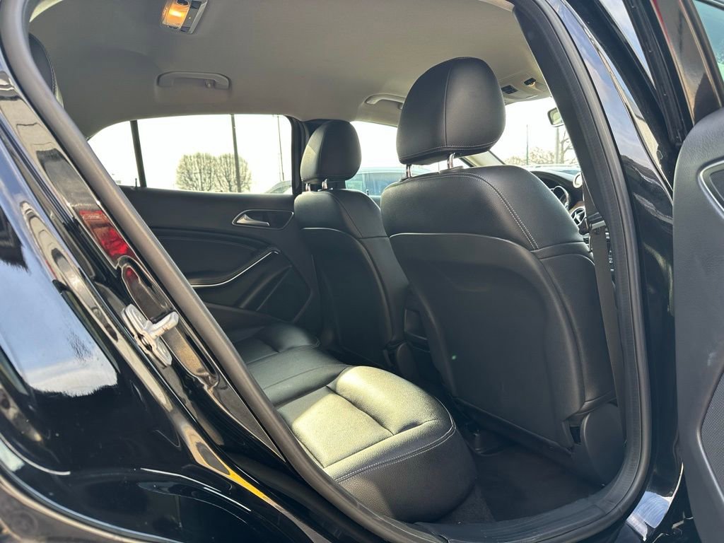 Used 2015 Mercedes-Benz GLA 250 image 27