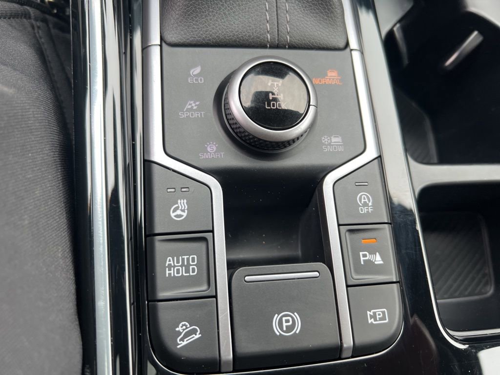 Certified 2025 Kia Sorento SX Prestige w/ Olive Brown Leather Package image 63