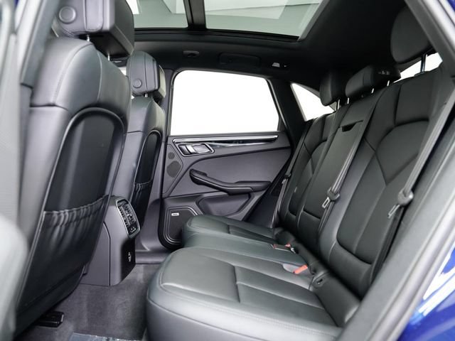 Certified 2023 Porsche Macan S AWD/4WD image 25