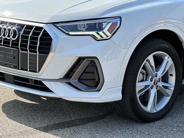 Used 2021 Audi Q3 2.0T Premium Plus w/ Premium Plus Package AWD/4WD image 12