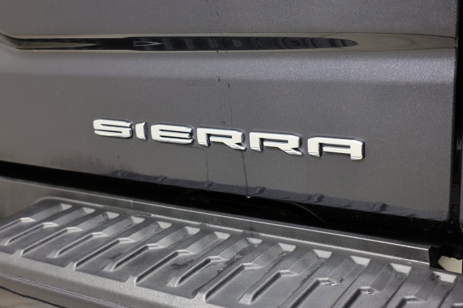 Used 2024 GMC Sierra 1500 Denali Ultimate image 46