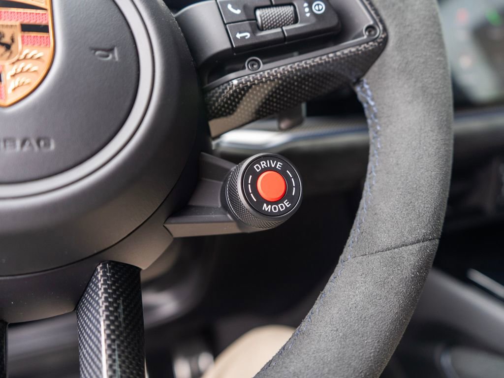 New 2026 Porsche Cayenne Turbo GT image 23