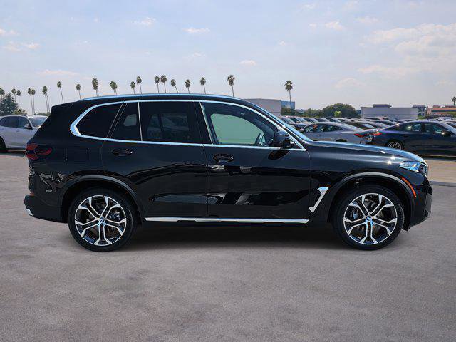 New 2026 BMW X5 sDrive40i image 4