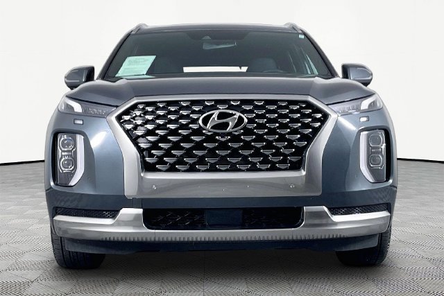 Used 2022 Hyundai Palisade Calligraphy FWD image 2