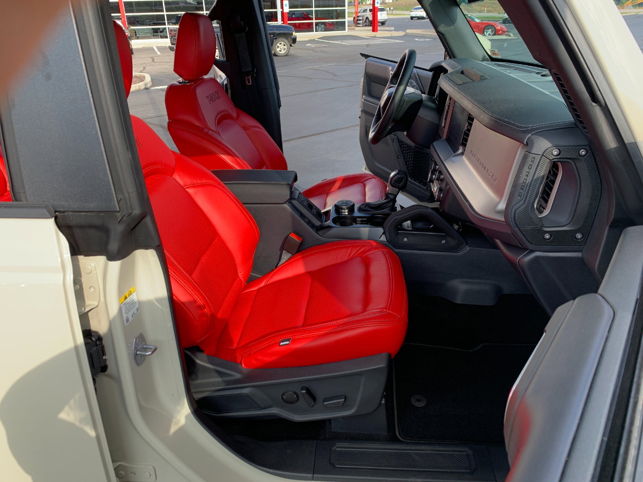 Used 2025 Ford Bronco Outer Banks w/ Sasquatch Package image 58