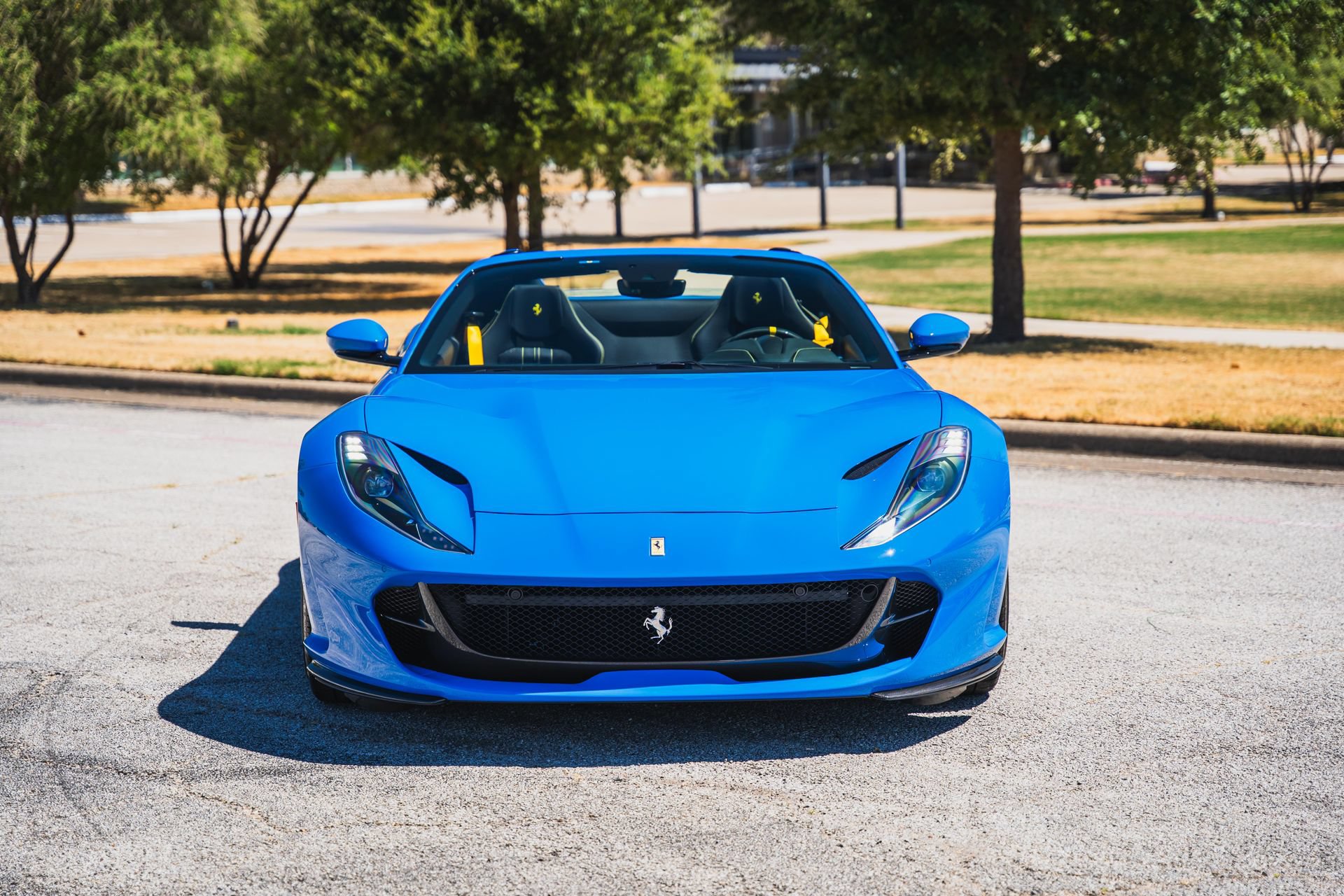 Used 2022 Ferrari 812 GTS RWD image 6