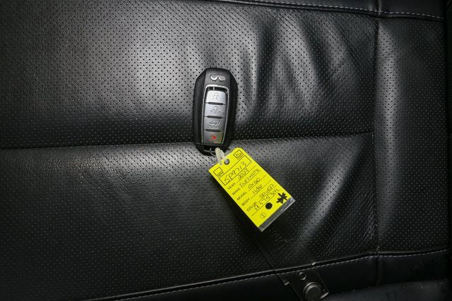 Used 2023 INFINITI QX60 Pure image 40
