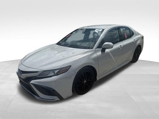 Used 2022 Toyota Camry XSE FWD image 30