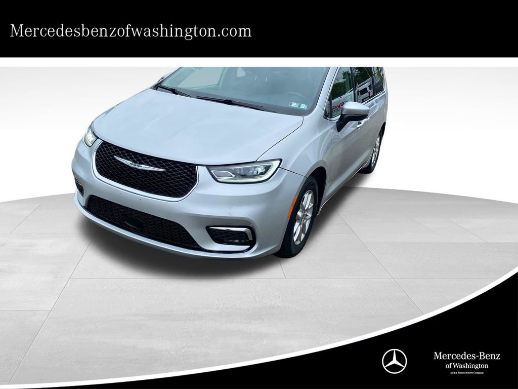 Used 2023 Chrysler Pacifica Touring-L FWD 360° Tour