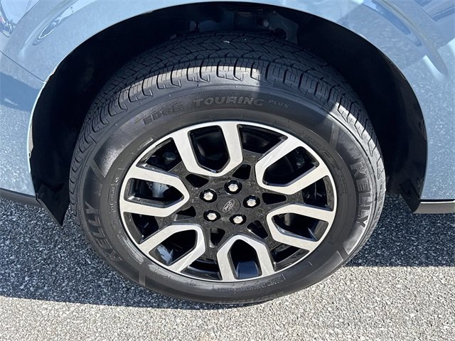 Used 2022 Ford Maverick Lariat w/ Lariat Luxury Package image 11