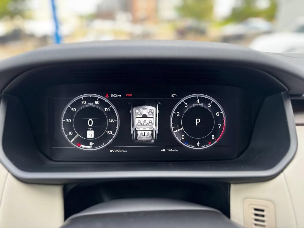 Used 2018 Land Rover Discovery HSE AWD/4WD image 14