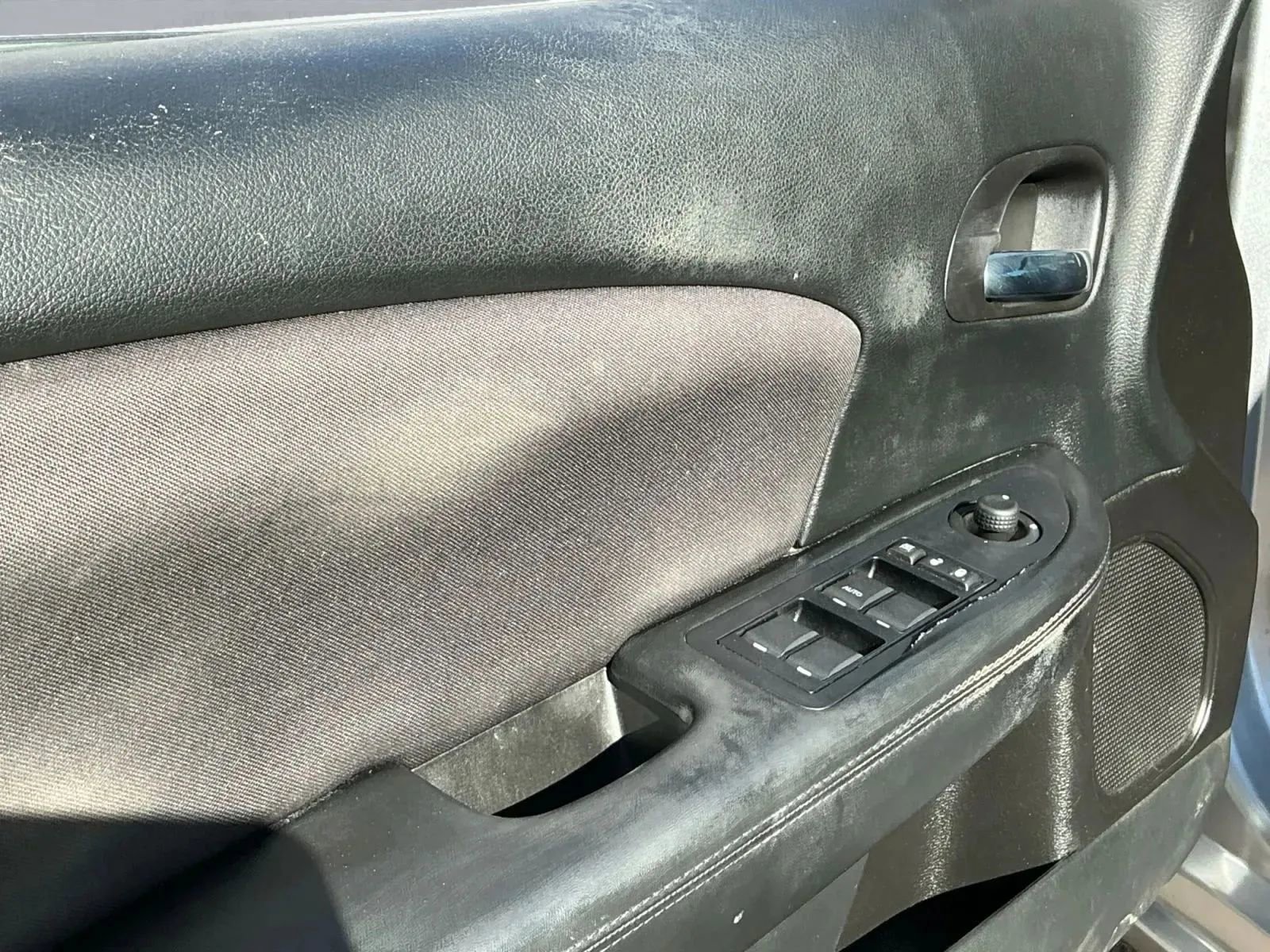 Used 2014 Chrysler 200 Touring image 11