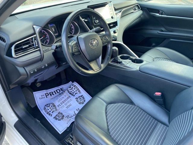 Used 2022 Toyota Camry SE FWD image 6