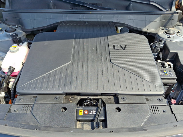 Certified 2024 Hyundai Kona SEL FWD image 27