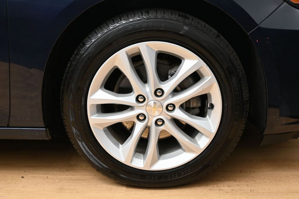 Used 2018 Chevrolet Malibu LT image 15