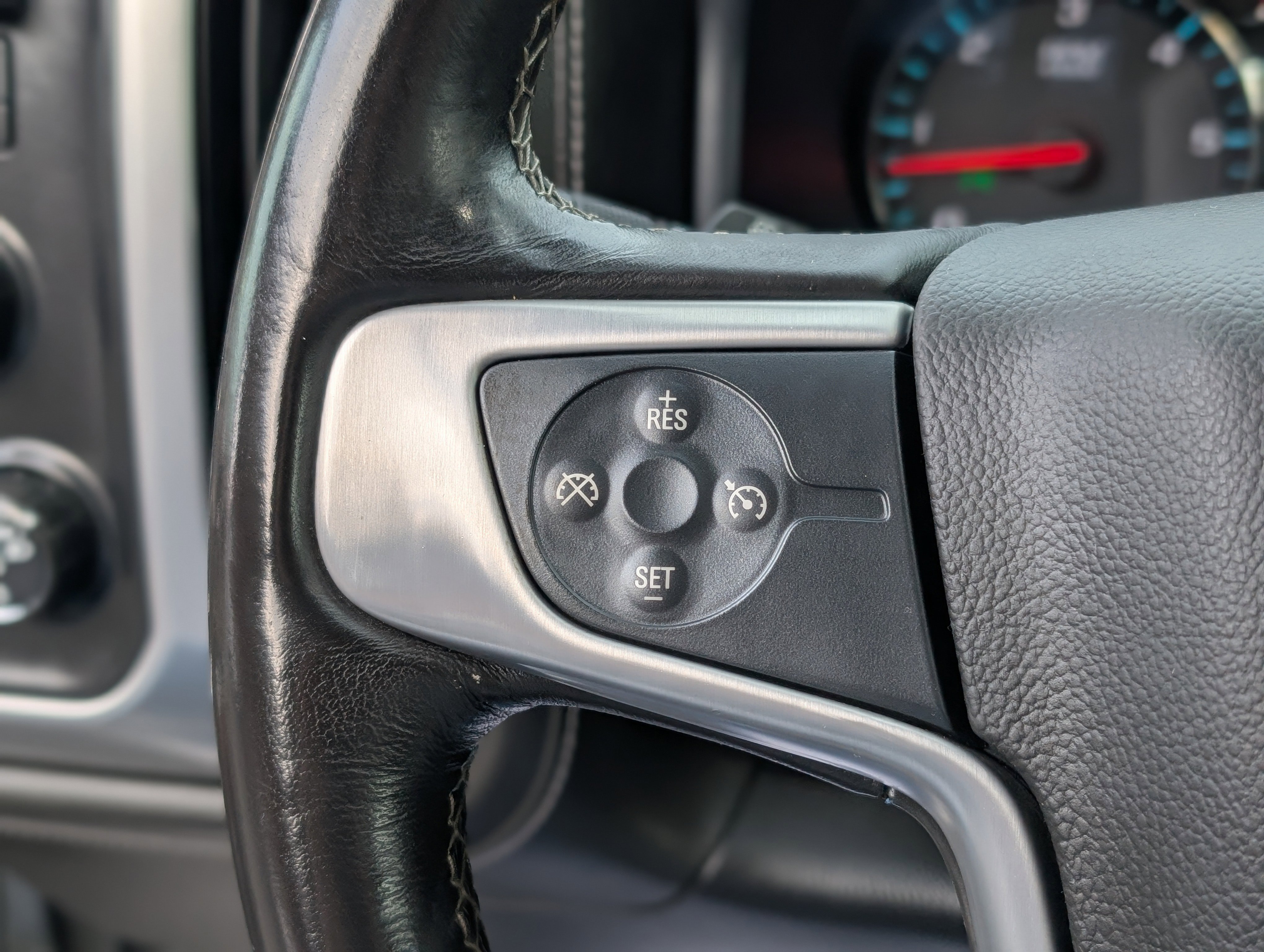 Used 2018 GMC Sierra 1500 SLE w/ SLE Value Package image 18