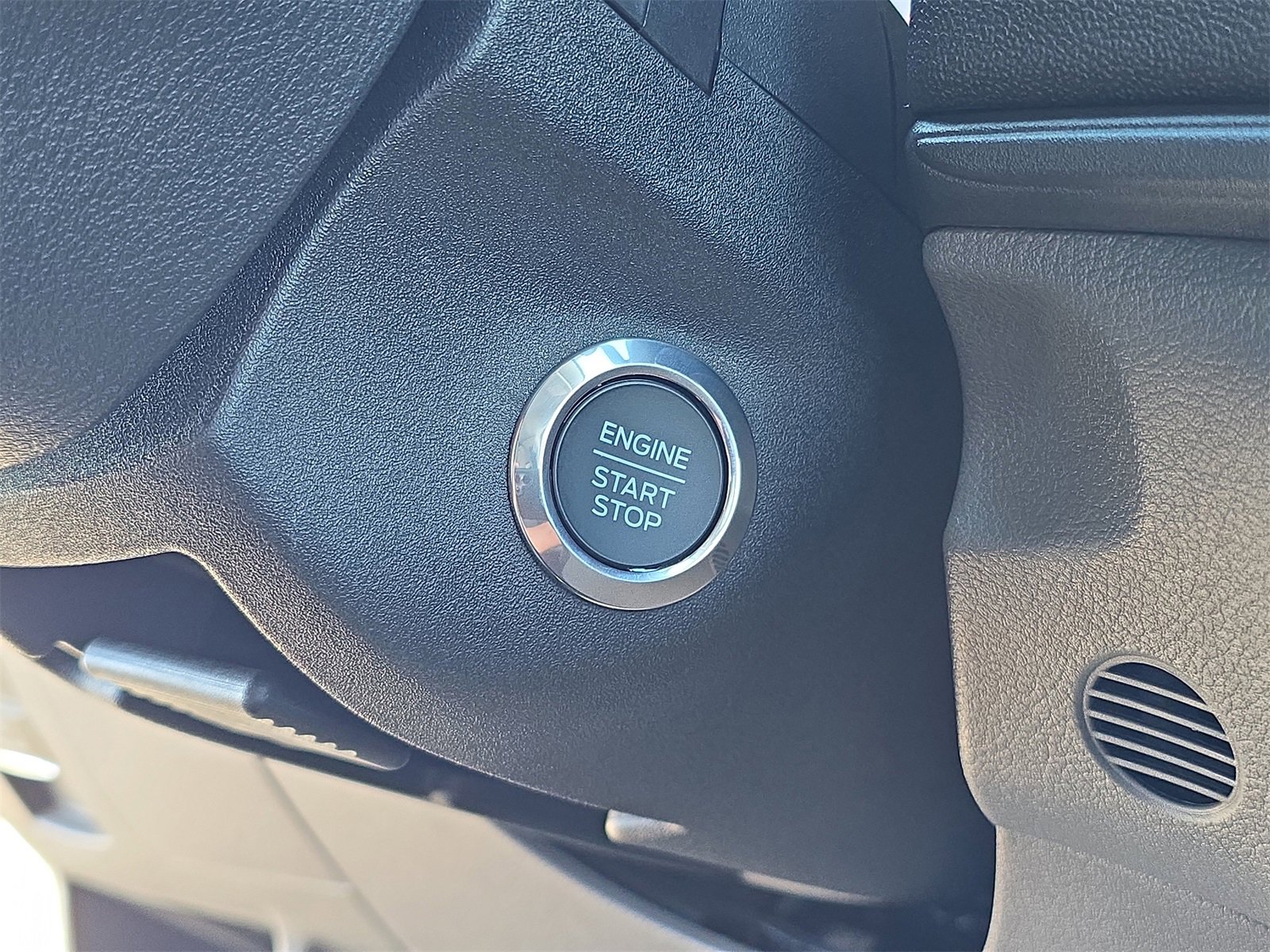 New 2026 Ford Transit 150 Low Roof image 24