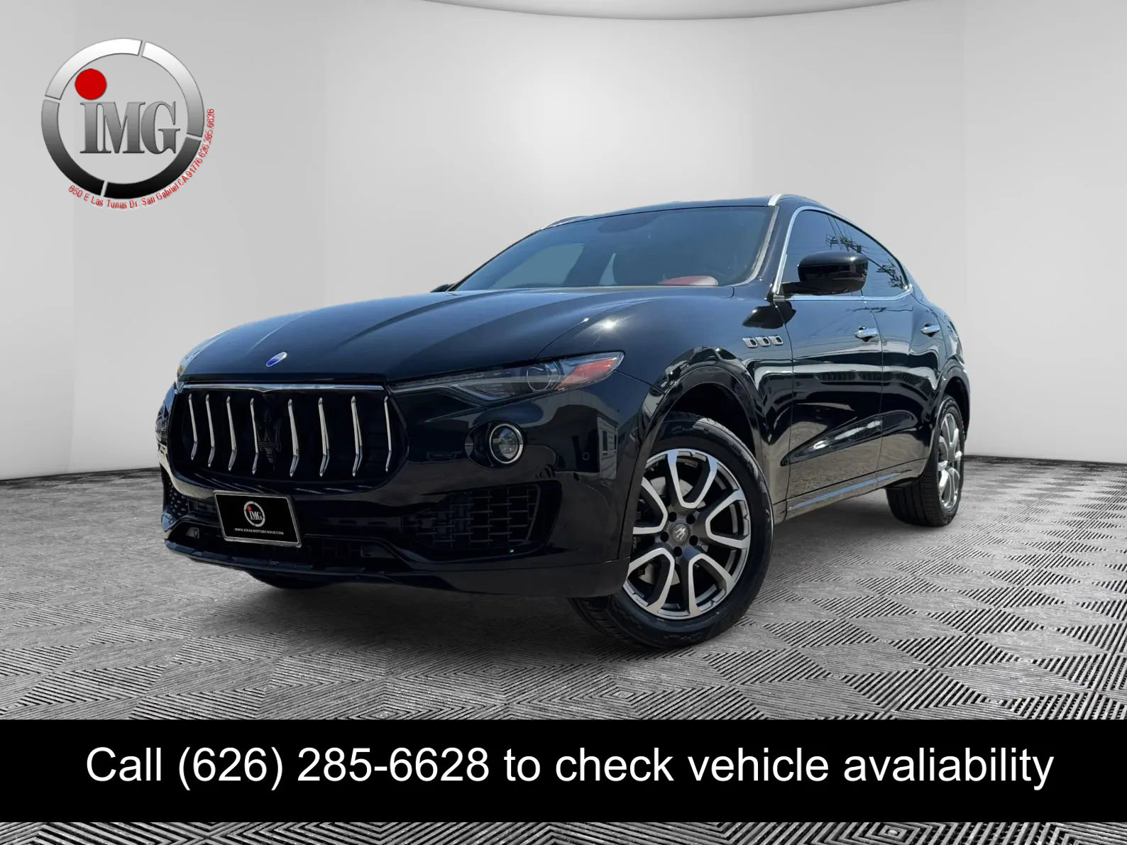Used 2017 Maserati Levante w/ Luxury Package image 1