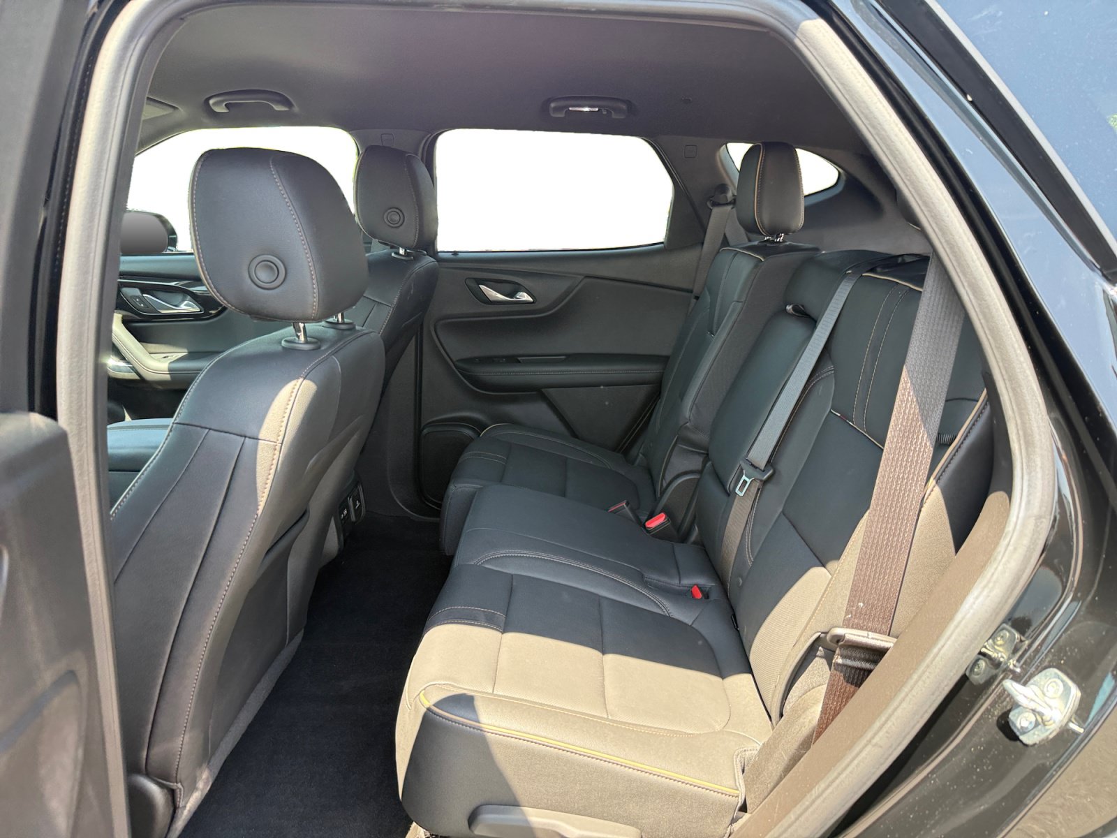Used 2024 Chevrolet Blazer Premier w/ Driver Confidence II Package FWD image 16