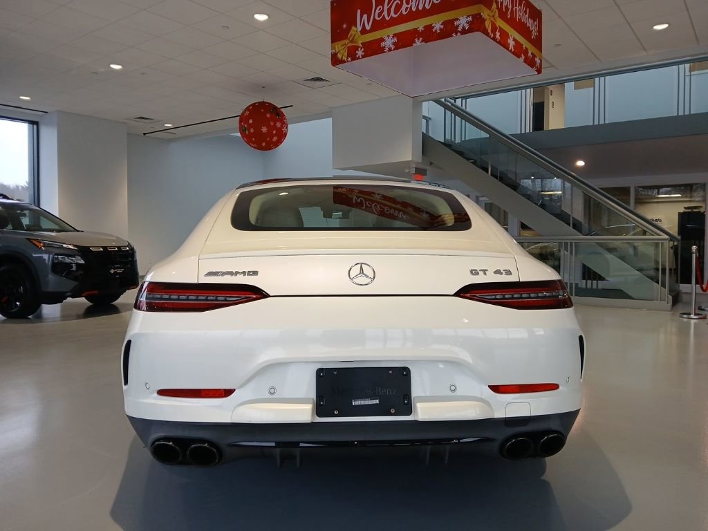 Used 2022 Mercedes-Benz AMG GT 43 image 4