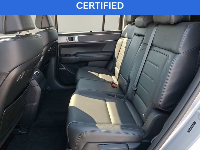 Certified 2025 Hyundai Santa Fe Limited AWD/4WD image 10