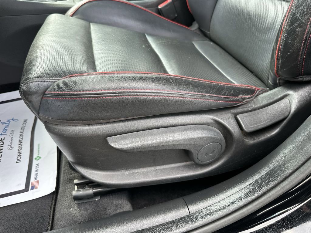 Used 2018 Hyundai Elantra GT Sport image 12