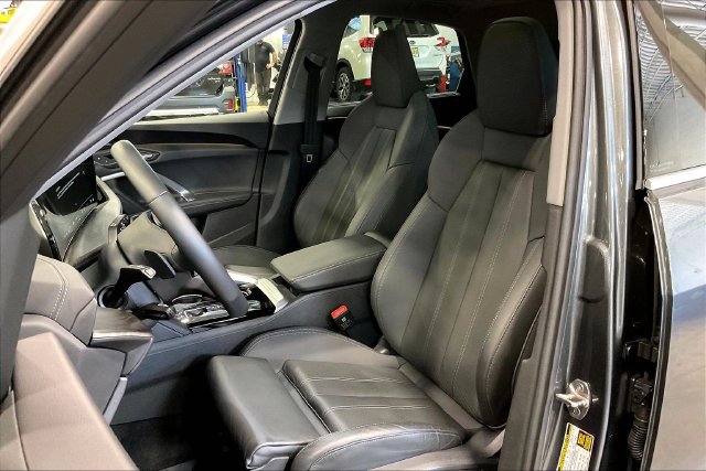 Used 2025 Audi Q5 Premium Plus w/ Premium Plus AWD/4WD image 25