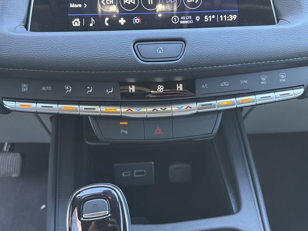 Certified 2023 Cadillac XT4 Luxury image 33