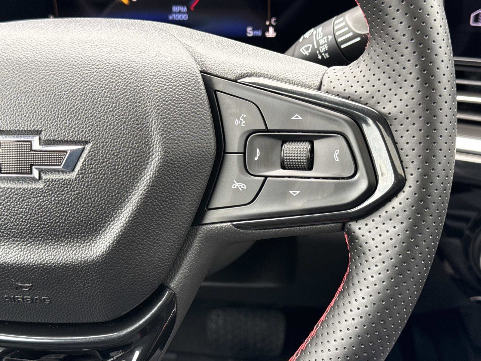 New 2026 Chevrolet Trax RS w/ Sunroof Package image 6