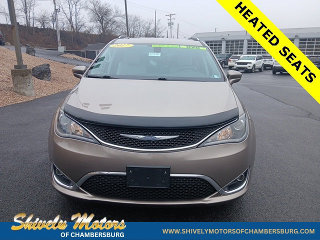 Used 2017 Chrysler Pacifica Touring-L Plus w/ Tire & Wheel Group image 8