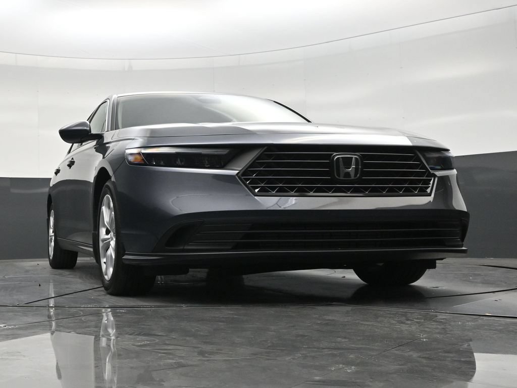 Used 2025 Honda Accord LX image 25