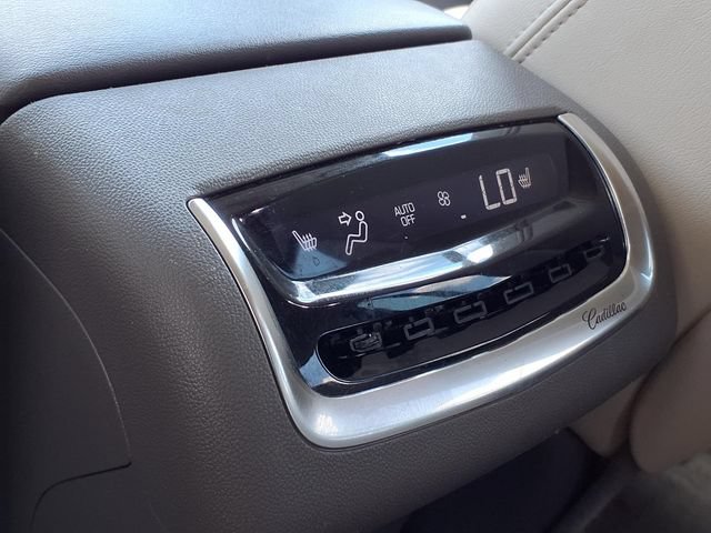 Certified 2020 Cadillac XT6 Premium Luxury FWD image 8