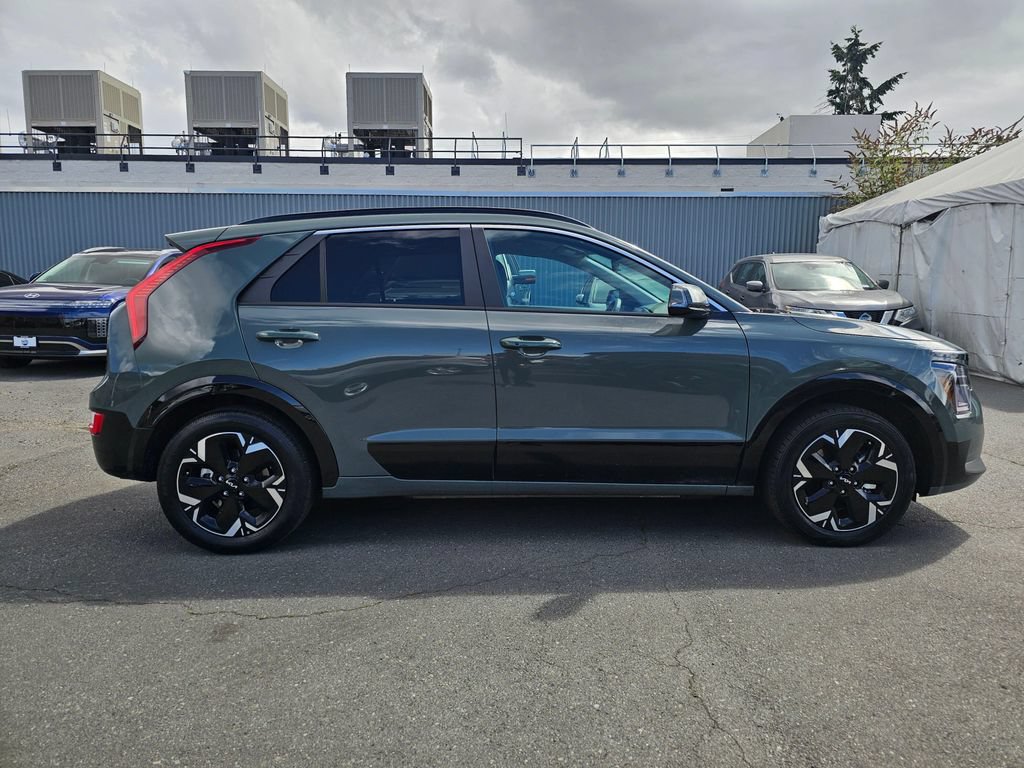 Used 2025 Kia Niro Wind w/ Wind Preserve Package FWD image 8
