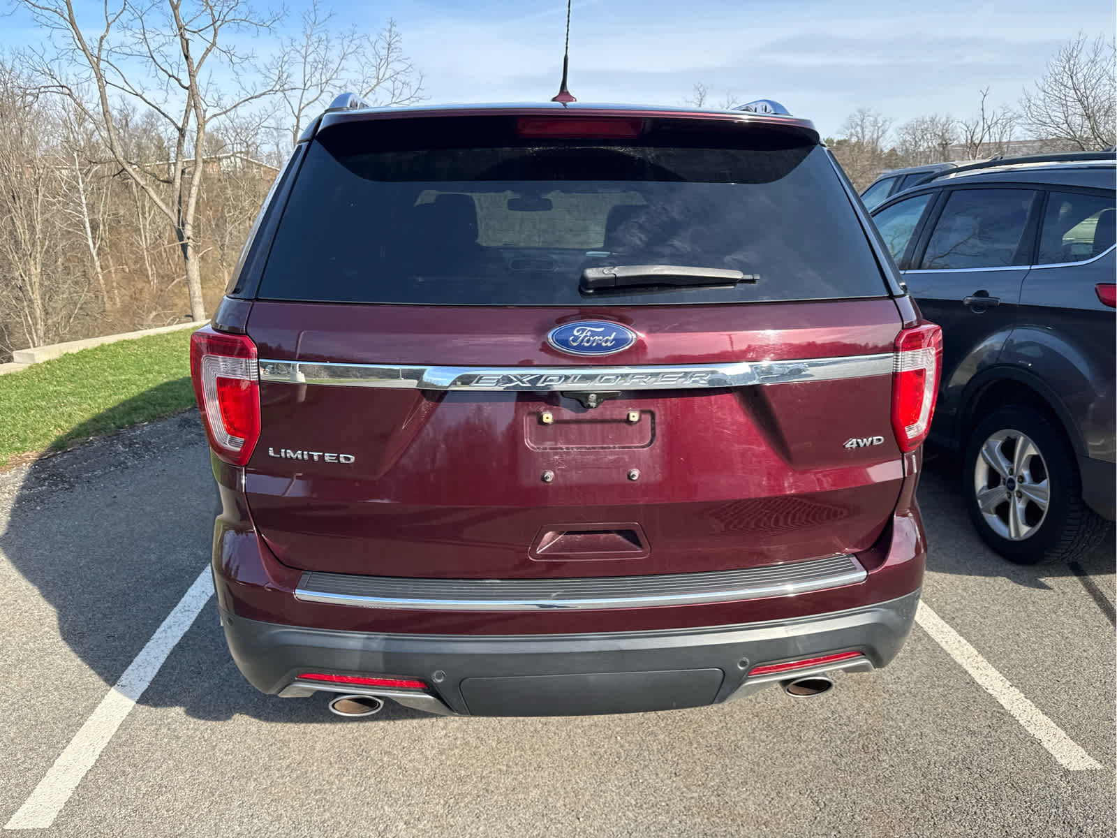 Used 2018 Ford Explorer Limited w/ Equipment Group 301A image 9