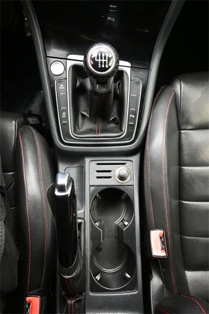 Used 2015 Volkswagen GTI SE w/ Lighting Package (SEL) image 17