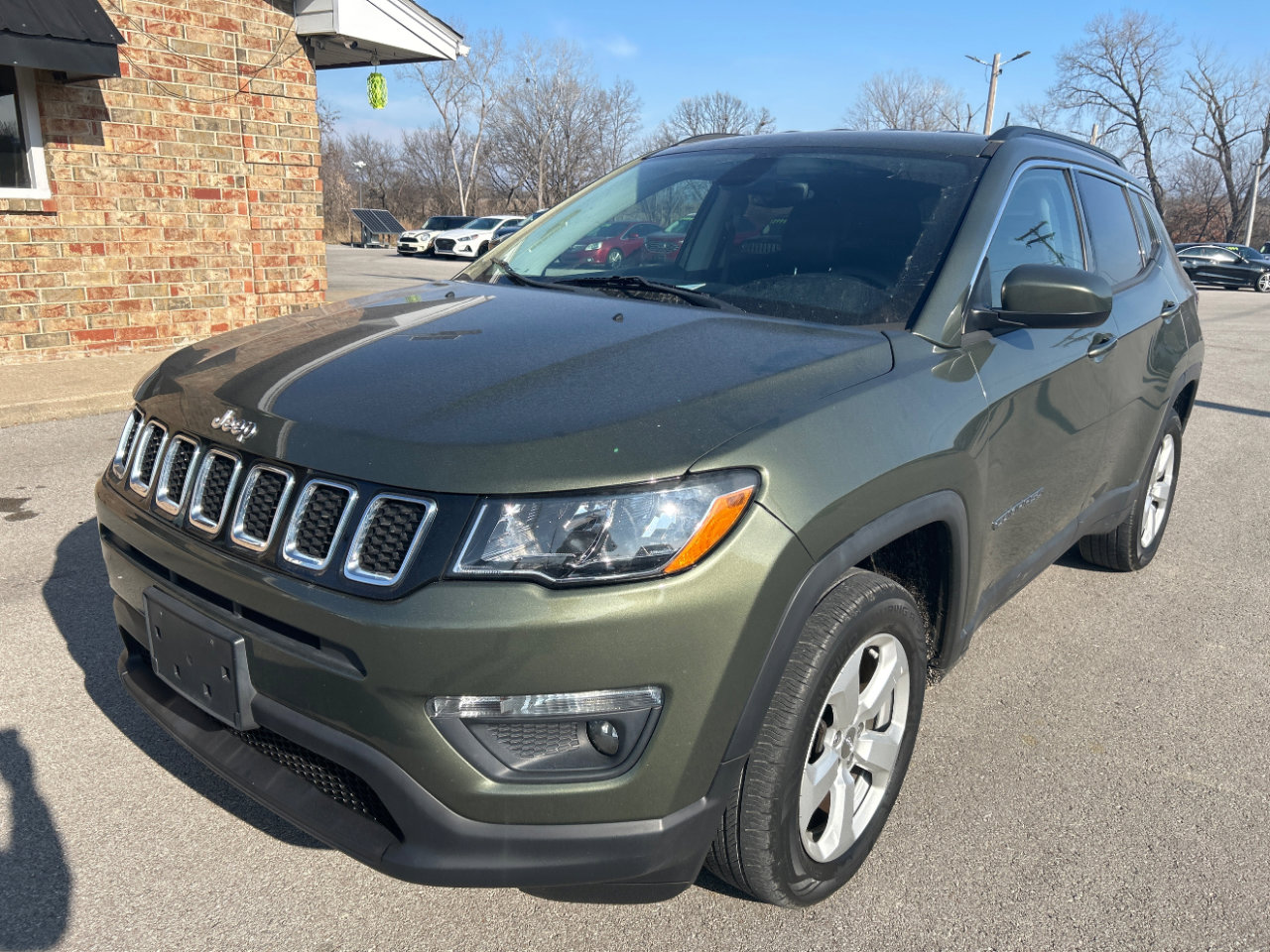 Used 2017 Jeep Compass Latitude w/ Popular Equipment Group image 1