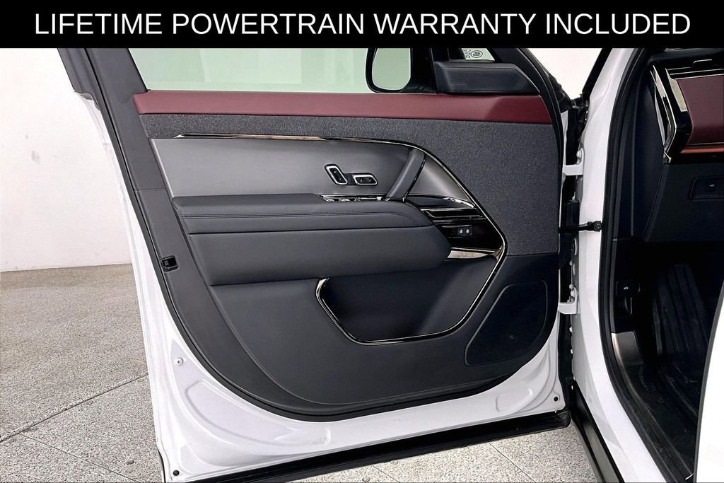 Used 2024 Land Rover Range Rover Sport Dynamic SE image 23