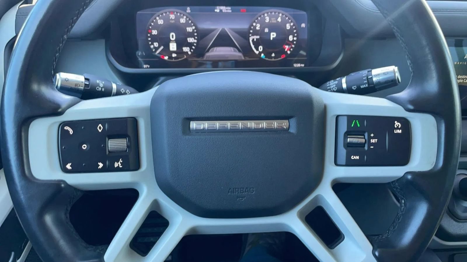 Used 2021 Land Rover Defender 110 SE AWD/4WD image 19