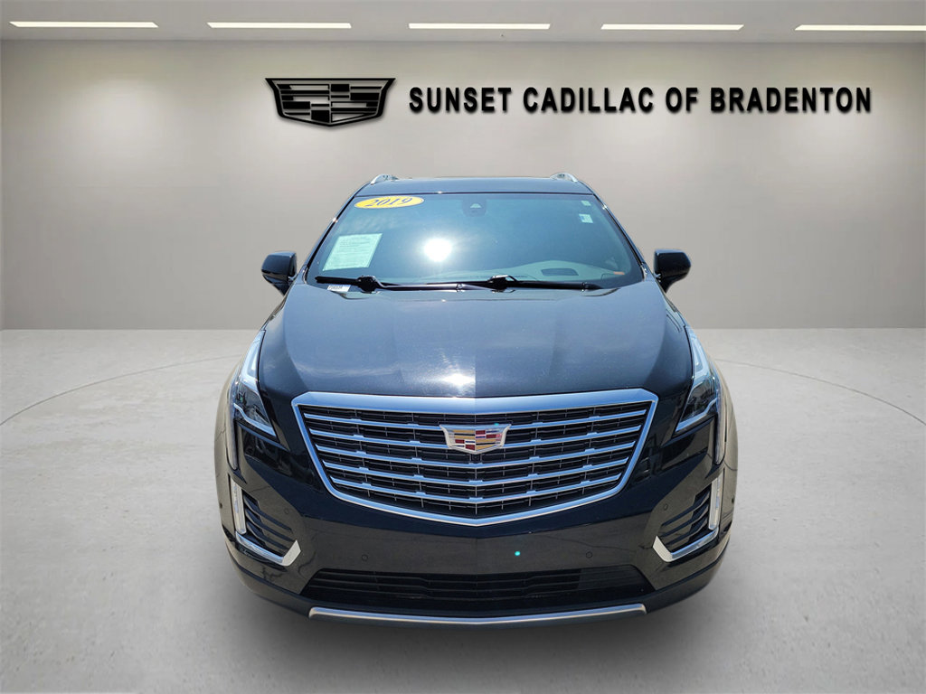 Used 2019 Cadillac XT5 Platinum image 2