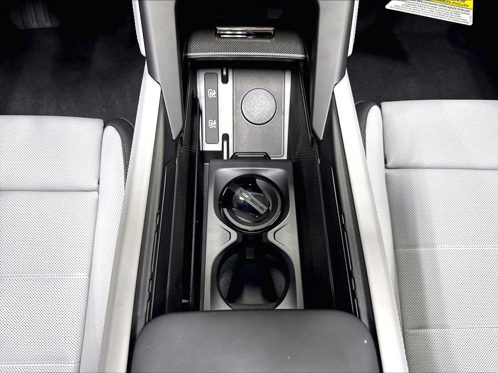 New 2026 Porsche Cayenne Electric AWD/4WD image 38