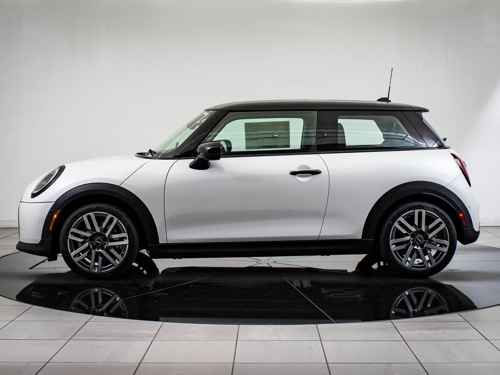 Certified 2025 MINI Cooper 2-Door Hardtop image 5