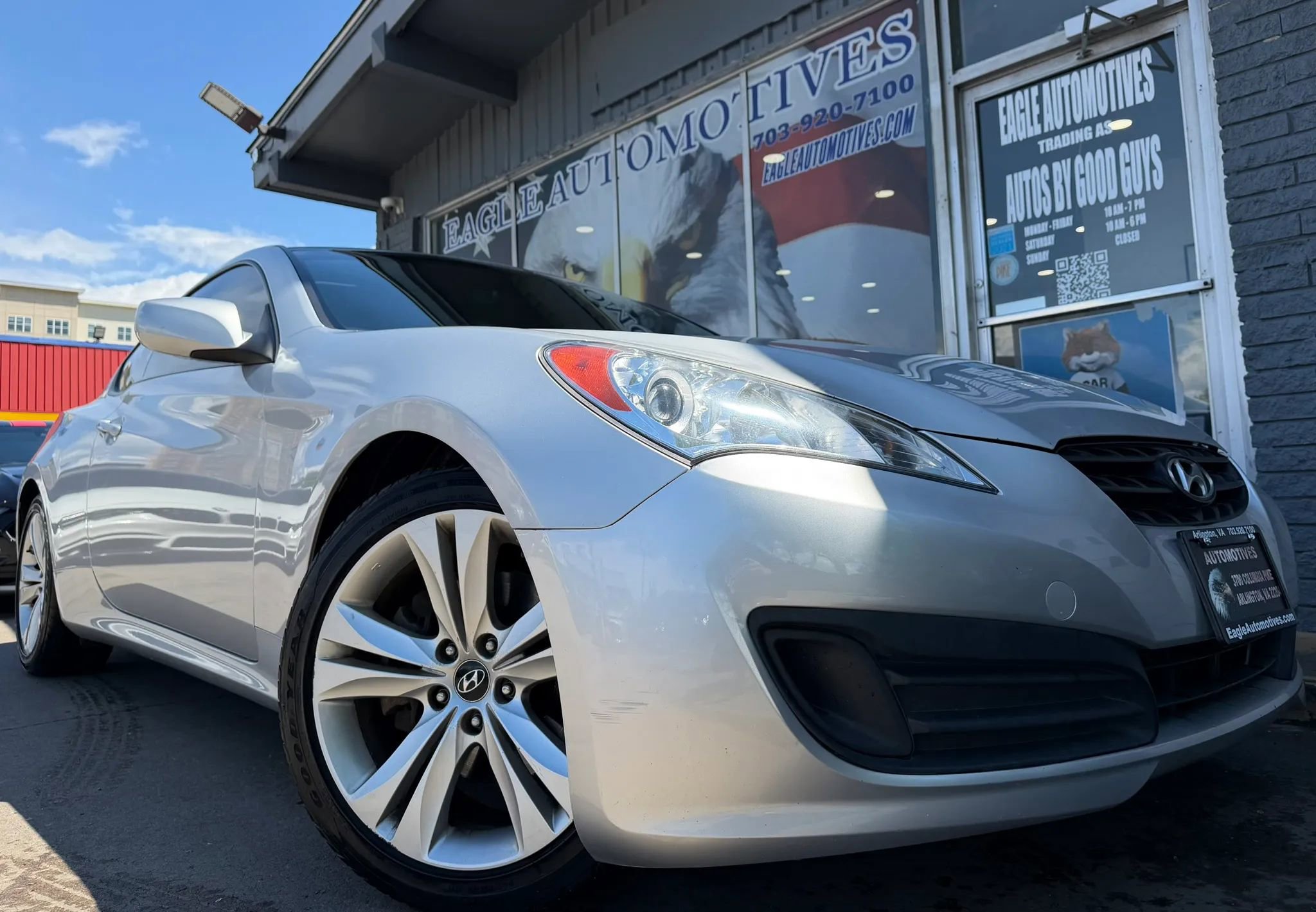 Used 2011 Hyundai Genesis 2.0T RWD image 1